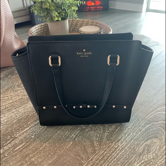kate spade Handbags - Kate Spade Hadley Bow Bag